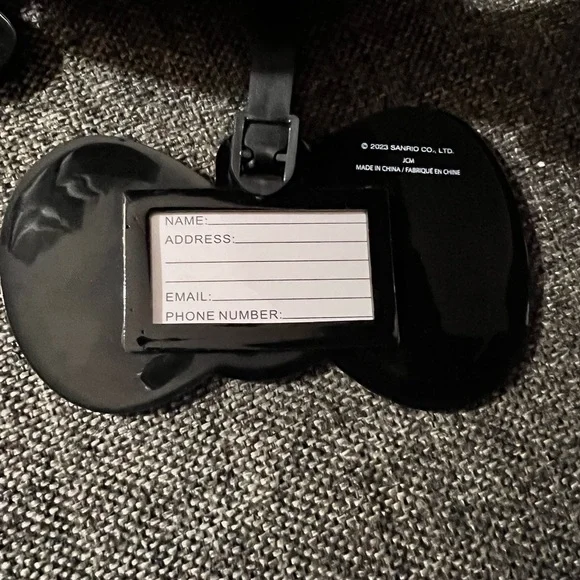 Hello Kitty 2-pack Luggage tags - Picture 4 of 4